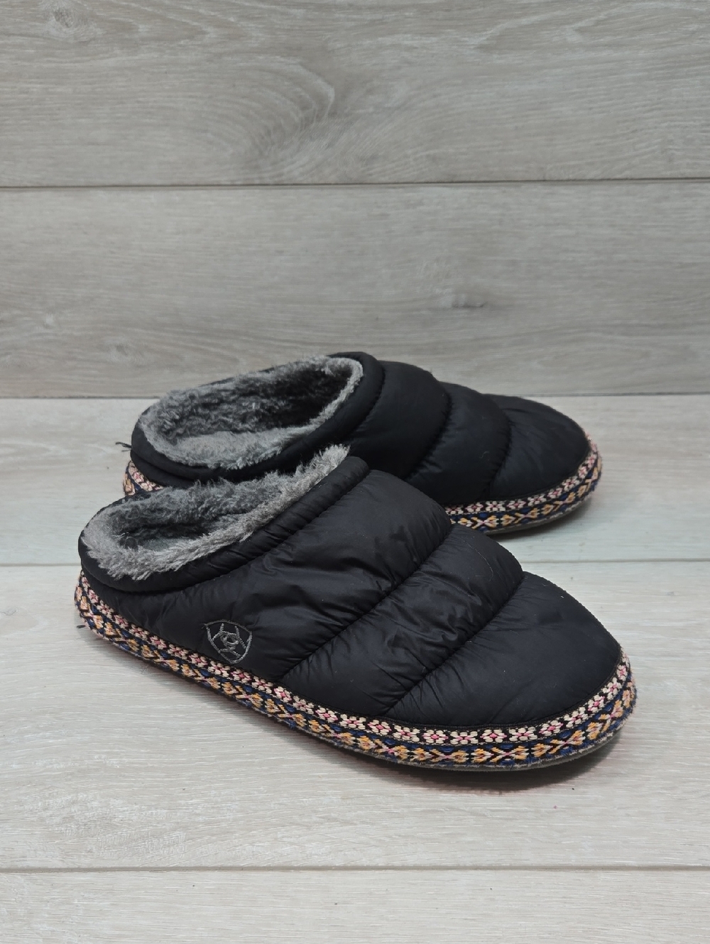 Ariat Women Quilted Black Faux-Fur Lined Slip-On Slippers Shoes Sz XS(5-6)